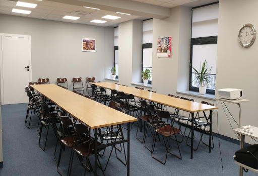 Autor: Agencja Ochrony Pracy PERFECT - Sala wykładowa